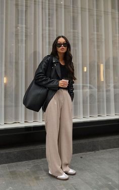 Fashion Trend Forecast, Comfy Cardigan, Reddit Stories, Simple Mehndi, Cute Fall Outfits, Hottest Fashion Trends, Outfit Inspo Fall, Fall Fashion Trends