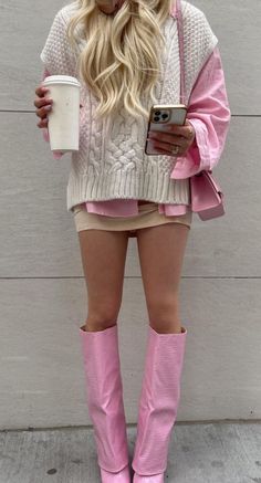 Winter Outfit Stile Blair Waldorf, Adrette Outfits, Fest Outfits, Early Fall Outfits, Estilo Indie, Earthy Outfits, Day Outfits, Casual Preppy Outfits, Pink Boots