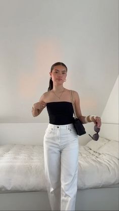 Clean Girl Fancy Outfit, Summer Outfits Quiet Luxury, Pretty College Outfits, Fancy Simple Outfits, Classy Aesthetic Outfit Summer, Minimal Classy Outfit, Fancy Ish Outfits, Ootd Ideas Simple Casual, Clean Girl Casual Outfits