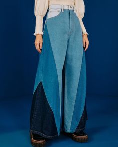 model wearing five blue patched denim with high waist and wide leg Jean Pants Design, Jean Upcycle Ideas, Jean Sewing Projects, Denim Pants Diy, Cool Pants Design, Upcycling Aesthetic, Jeans Design Ideas, Jeans Pants Design, Creative Pants