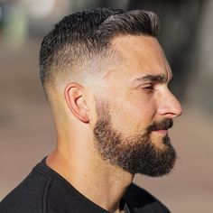 Classic crew cut with a modern quiff #menshair #menshaircuts #menshairstyles #crewcut #crewcuthaircut #shortmenshair #shorthaircutsformen #classichaircutsformen #militaryhaircuts  #shortpomp #moderncrewcut #pomp #coolmenshair Crew Haircut, Crew Cut Fade, Mens Wavy Haircuts, Simple Haircut, Crew Cut Hair, Gentleman Haircut, Men's Crew Cut