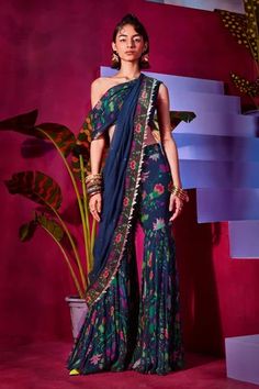 Shop for Limerick by Abirr N' Nanki Blue Georgette Hollie One Shoulder Blouse And Sharara Set for Women Online at Aza Fashions Trad Fashion, Blouse And Sharara, Pageant Wardrobe, Photoshoot Clothes, Indian Fits, Mehendi Night, Printed Sharara, Printed Kaftan, Outfits Woman