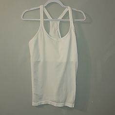 Has Built In Bra. No Pads Nwots White Sz 12 Lost Alot Of Weight And Don't Fit White Ribbed Tank Top, Lululemon Running, Black Crop Top Tank, Beige Plaid, Running Tanks, Lululemon Tank Top, Lululemon Tops, Ribbed Tank Top, Green Tank