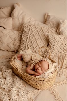 #instagram #gladenkophoto #photography #newbornphotography #newborn Boho Lifestyle Newborn Photography, Newborn Photos Basket, Newborn In Basket Photography, Boho Newborn Photoshoot, Newborn Basket Pictures, Boho Baby Photoshoot, Newborn Lifestyle Photography At Home, Newborn Photography Basket