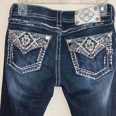 Miss Me Brand New Size 26 Gorgeous Ankle Skinny Jeans The Design On The Pockets Is Beautiful Inseam Is 30” 98% Cotton 2% Elastane Miss Me Jeans Size 25, Miss Me Jeans, Jeans Color, Miss Me, Colored Jeans, Color Blue, Women Jeans, Brand New, Women Shopping