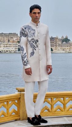 Manish Malhotra - India Manish Malhotra Men, Manish Malhotra Suits, Men Ethnic Wear India, Menswear Indian, India Fashion Men, Suit For Men Wedding, Wedding Kurta For Men, Stylish Men Wear, Groom Dress Men