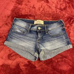 Hollister’s Low Rise Short Shorts. Brand New Without Tags. Rolled Design On Legs. Stretchy Denim Low Rise Jean Shorts, Denim Shorts Outfit, Low Rise Jean, Low Rise Shorts, Hollister Shorts, Pretty Clothes, Low Waisted, Rip Curl, Short Shorts