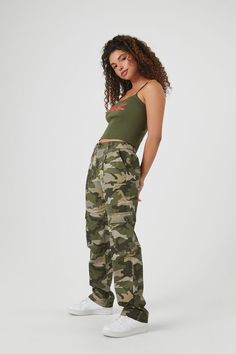 Camo Print Cargo Pants Camo Pants Outfit Baddie, Camo Pants Outfits, Army Pants Outfit, Camo Pants Outfit, Army Costume, Army Pants, Camo Outfits, Cargo Pants Outfit, Camo Cargo Pants