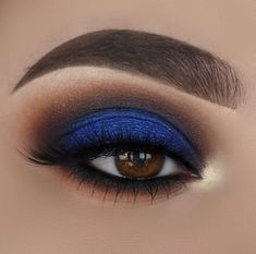 Smokey Eye Look, Make Up Gold, Morphe Eyeshadow, Blue Smokey Eye, Makeup News, Glasses Makeup, Jaclyn Hill Palette, Makeup Guide, Makeup Eye Looks