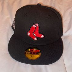 Boston Red Socks Hat. Fitted. Brand New. Never Worn. Size 7 3/8. Casual Black Fitted Hat For Winter, Boston Red Sox Hat, Red Sox Hat, Boston Red, World Series, Red Sox, Boston Red Sox, New Era, Accessories Hats