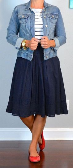 Women S Plus Size Knee Length Dresses #PlusSizeWomenSClothingOnlineAustralia Business Casual Jeans, Red Ballet Flats, Stile Casual Chic, Flats Outfit, Skirt Maxi, Mode Casual, Mode Inspiration, Outfit Posts, Blue Jean