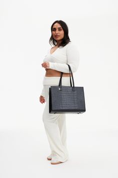 BÉIS 'The Work Tote' in Black Croc - Designer Laptop Tote Bag & Office Work Tote Designer Laptop Bag, Wet Dry Bag, Laptop Tote Bag, Work Essentials, Work Tote Bag, Laptop Bag For Women, Laptop Tote, Work Tote, Travel Tote Bag