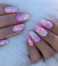 Nails Unicorn, Unicorn Nails, Short Coffin Nails, Mermaid Nails, Coffin Shape Nails, Nails Glitter, Trendy Nail Art, Rainbow Nails