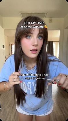 Cute Ways To Clip Back Bangs, How To Do A Wolf Cut, Diy Side Swept Bangs, Hidden Bangs, How To Cut Your Own Bangs, Ways To Cut Your Hair, How To Cut Bangs At Home, Cut Bangs Diy, Cut My Own Bangs