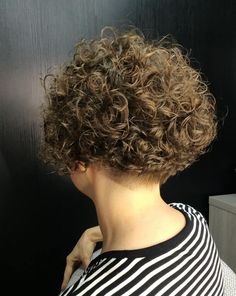 Short Perms, Short Permed Hairstyles, Tight Perm, Hair Perms, Spiral Perm, Beyonce Hair