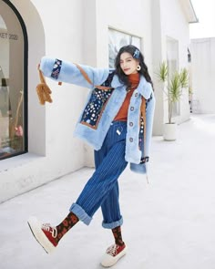 Pajama Look Street Styles, Quirky Street Style, Chinese Aesthetic Outfit, Korean Pop Fashion, Colorful Korean Fashion, Style Outfits Winter, In Fashion Outfits, Next In Fashion