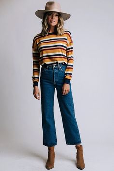 Neo Grunge, Ribcage Jeans, Ripped Jeggings, Best Jeans For Women, Polo Lacoste, Ripped Mom Jeans, Moda Jeans, Women Fashion Edgy