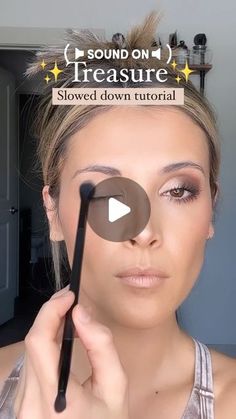 Morphe Midnight Dune Looks, Perfect Smokey Eye, Makeup Family Photos, Makeup For Puffy Eyelids, Brown Eye Makeup Natural Tutorial, Easy Eyeshadow For Beginners Brown Eyes, Natural Smokey Eye Makeup Blue Eyes, Evening Make Up For Brown Eyes, Formal Eye Makeup Blue Eyes