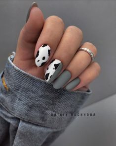 Country Themed Nails, Rodeo Nails Westerns, Cold Weather Nails, January Nails Ideas Simple, Boho Western Nails, Country Nail Designs, Rustic Nails