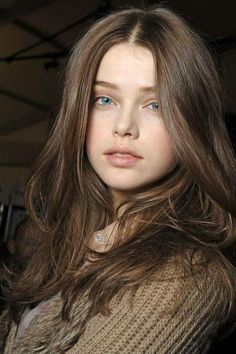 Aria Grey Brown Hair, Brunette Color, Light Brown Hair, Brown Hair Colors, Pretty Face, Woman Face