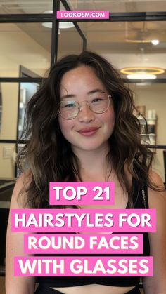 How To Style Hair For Round Face, Hairstyles With Specs For Women, Aesthetic Specs For Round Face, Glass Frame For Round Face Woman, Round Shaped Face Haircuts, Round Vs Oval Face Shape, Round Face Shape Hairstyles For Women, Round Face Best Haircut, Layer For Round Face