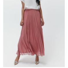 Brand New With Tag! Zara High-Waisted Skirt. Interior Lining. Back Hidden In-Seam Zip Closure. Dusty Pink 100% Polyester High Waist Flowy Pleated Skirt, Modest Tiered Pleated Skirt, Feminine Pleated Maxi Skirt With Relaxed Fit, Feminine Relaxed Fit Pleated Maxi Skirt, Feminine Relaxed Pleated Maxi Skirt, Casual Maxi Skirt With Pleated Waist, Feminine Long Skirt With Elastic Waistband, Long Pleated Feminine Skirt, Feminine Long Pleated Skirt