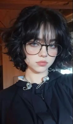 Winter Haircut, Short Hair Tomboy, Short Grunge Hair, Hair Inspiration Short, Short Hair Haircuts, Cut My Hair, Formal Hairstyles, Grunge Hair, Aesthetic Hair