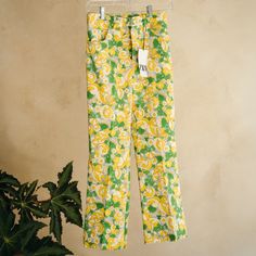 Colorful Fashion Statement Zara Pants. Never Worn! Retro Ankle-length Pants For Spring, Yellow Bottoms With Floral Print For Spring, Yellow Cotton Bottoms For Spring, Yellow Floral Print Bottoms For Spring, Spring Lemon Print Bottoms, Zara Yellow Summer Bottoms, Zara Yellow Bottoms For Summer, Trendy Yellow Bottoms With Pockets, Trendy Yellow Pants With Pockets