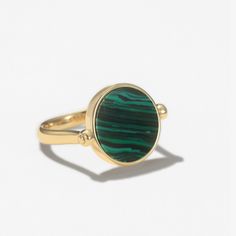 - 14K Gold Vermeil. - Gemstone: Authentic Malachite. - Ring Size: 0.58” x 0.58" / 15 x 15mm. - Stone size：0.51” x 0.51" / 13 x 13mm. - Weight: 3.8g. Malachite Ring, First They Came, Gold Vermeil, Gemstone Rings, Ring Size, Band, Gemstones, Ring, Stone