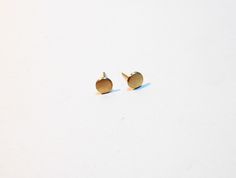 SIMPLE BEVELED-EDGE SOLID 14k GOLD STUD EARRINGS The earrings are forged, hammered flat and spun on a wheel to make a bevel edge. Photo 1 are: 7.0mm with Satin Finish. Photo 2 shows: (1 each) 4mm, 5mm, 6mm and 7mm earring with a Spiral Finish. Photo 3 are: 6mm with High Polish Finish. Photo 4 are: 7mm with Satin Finish. Photo 5 are: 7mm with High Polish Finish. (1) Choose from the drop down menu: Diameter sizes - 4mm, 5mm, 6mm, 7mm. (2 )Choose from the (2nd) drop down menu: Spiral finish as in P Gold Earrings For Everyday Wear, Gold Earrings Stamped 14k For Everyday Wear, Minimalist 14k Gold Round Earrings, Yellow Gold Round Plug Earrings For Everyday, Everyday Yellow Gold Round Plug Earrings, Minimalist 14k Stamped Earrings For Gift, Everyday 14k Stamped Yellow Gold Earrings, Nickel-free 14k Yellow Gold Earrings, Minimalist Yellow Gold Round Plug Earrings