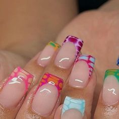 Colorful Croc Nail Design, Crock Nail Design, Crock Print Nails, Colorful Croc Nails, Croc Nails French, Croc Nails Short, Blooming Gel French Tip, Croc Design Nails, Pink Croc Print Nails