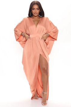 Peach Wedding Guest Dress, Peach Outfits For Women, Peach Summer Dress, Plus Size Wedding Guest Outfit, Dolman Sleeve Maxi Dress, Peach Dresses, Peach Fashion, Cocoon Dress, Dress Peach