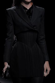 Dr Mundo, Pakaian Hipster, Runway Fashion Couture, Black On Black, Black Suit, Dark Fashion, Character Outfits