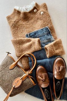 Mode Style Anglais, Outfit Chic, Volleyball Hairstyles, Looks Chic, Merino Wool Sweater, 가을 패션, Mode Vintage, Fall Winter Outfits, Wool Sweater