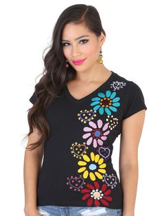 Playera Artesanal Cuello V Bordada de Flores para Mujer Blusas Artesanales Mexico Artesanal Black Bohemian Cotton V-neck T-shirt, Spring Embroidered V-neck T-shirt, Casual V-neck Top With Multicolor Embroidery, Cotton V-neck T-shirt With Floral Embroidery, Black V-neck Tops With Floral Embroidery, Fitted Multicolor V-neck T-shirt, Embroidered V-neck T-shirt For Summer, Casual V-neck T-shirt With Floral Embroidery, V-neck Cotton T-shirt With Floral Embroidery