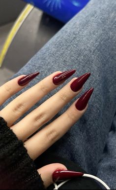 Red nails Cranberry Nails, Red Nails Glitter, Witchy Nails, Velvet Nails, Cute Simple Nails, Grunge Nails, Her Nails