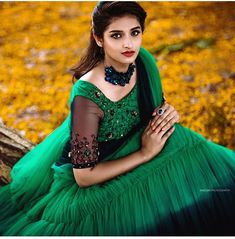 Mehndi Outfit, Indian Wedding Poses, Indian Wedding Gowns, Cotton Gowns, Western Wear Outfits, Girls Frock Design, Saree Blouse Patterns, Long Frocks, Designer Dresses Casual