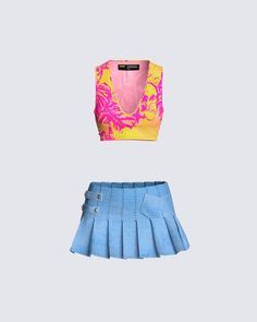 Y2k Party Outfit, Denim Pleated Skirt, Tropical Print Top, Outfits Concert, Kpop Concert Outfit, Performance Outfits, Cruel Summer, Top Skirt Set, Sun Sets