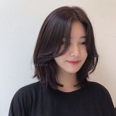 Korean Bangstyle Hair, Asian Shoulder Length Hair, Bangstyle Hair Short, Fesyen Rambut Pendek, Bangstyle Hair, Korean Bangs, Shortish Hair