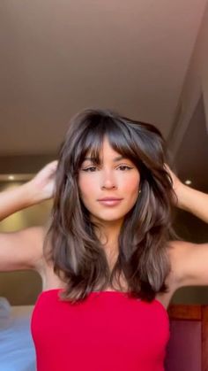 Past Shoulder Length Hair With Curtain Bangs, Bouncy Fringe Hairstyles, 90s Bangs Long Hair, Long Layers Fringe, Mid Length Hair Lots Of Layers, Front Bangs Wavy Hair, Side Bangs For Oval Face, Mid Length Layers With Bangs