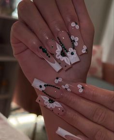 Charro Nails Designs, White Square Acrylic Nails, Mexican Acrylic Nails, Charro Nails, San Judas Nails, Mexican Nails Designs, Mexican Nails, Quince Nails, Dragon Nails