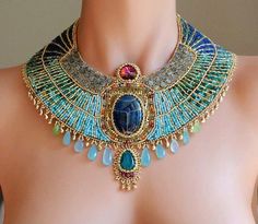 Kalung Choker, Starověký Egypt, Egyptian Scarab, Statement Collar Necklace, Egyptian Jewelry, Egyptian Goddess, Diy Schmuck, Bib Necklace, Collar Necklace