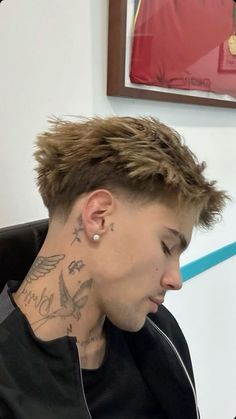 Shaved Mullet, Mullet Fade Haircut, Spikey Hairstyles, Baby Mullet, Spikey Short Hair, Low Taper Fade Haircut, Fade Haircuts For Men