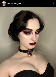 #vampire #vampiregoth #goth #makeup #makeupart #makeupoftheday Red Goth Eye Makeup, Vampire Drag Makeup, Cute Goth Makeup Looks, Vampire Glam Makeup, Goth Looks Makeup, Dark Makeup Halloween, Vanpire Makeup, Goth Vampire Makeup, Vampire Inspired Makeup