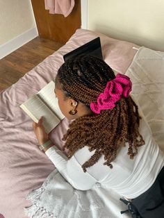 Crochet Scrunchies Aesthetic, Small Box Braids Hairstyles, Single Braids Hairstyles, Cornrows Natural, Scrunchies Aesthetic, Cornrows Natural Hair, Crochet Scrunchie, Crochet Scrunchies