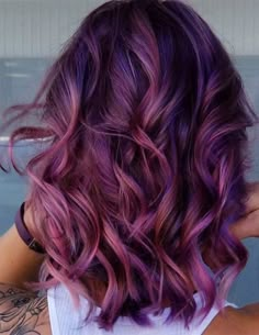 Color Uva, Magenta Hair, Girl Hair Colors, Creative Hair Color, Gorgeous Hair Color, Hair Color Shades, Hair Color Purple, Peinados Fáciles Para Cabello Corto, Hair Color Highlights