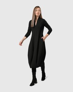 Fall Bottoms, Fall Fashion Dresses, Cocoon Dress, Sophisticated Outfits, Dress Silhouette, Fall Looks, Fall Dresses, Fall Fashion, Trend Setter