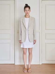 This is a casual and refined jacket that is made out of high quality cotton and linen blend fabric. With design detail of relaxed silhouette that fits multiple styling and light weight without lining, it gives a trendy and refined look. - Cool touch of linen blend fabric- Light weight without lining- Relaxed silhouette Everyday Linen Single-breasted Outerwear, Linen Outerwear With Button Closure, Relaxed Fit, Linen Single-breasted Button-up Outerwear, Single-breasted Relaxed Fit Linen Outerwear, Fabric Light, Summer Linen, Workout Jacket, Linen Blend, Design Details