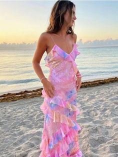 New holiday wavy edge suspender dress-chiquechics Robes Glamour, Vestidos Color Rosa, Ruffle Flower, Printed Velvet, V Neck Prom Dresses, Floor Length Prom Dresses, Long Beach Dress, Vintage Cowboy, Sling Dress