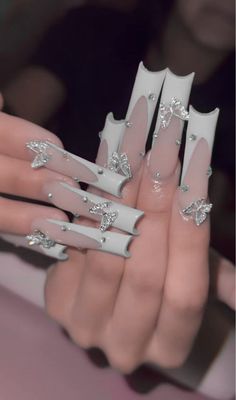 Extra Long White Acrylic Nails, White Long Square Nails With Diamonds, Gothic Nails Long Square, Y2k Nails Acrylic Long White, Long Nails Square, Xl Long Acrylic Nails Y2k, Nail Inspo Long, Nails Acrylic Long, Long White Nails